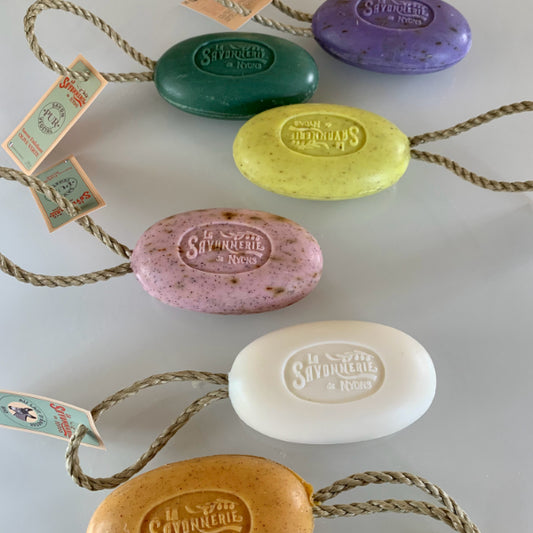 Reptvål från La Savonnerie de Nyons - Exfolierande Aprikoskärnor